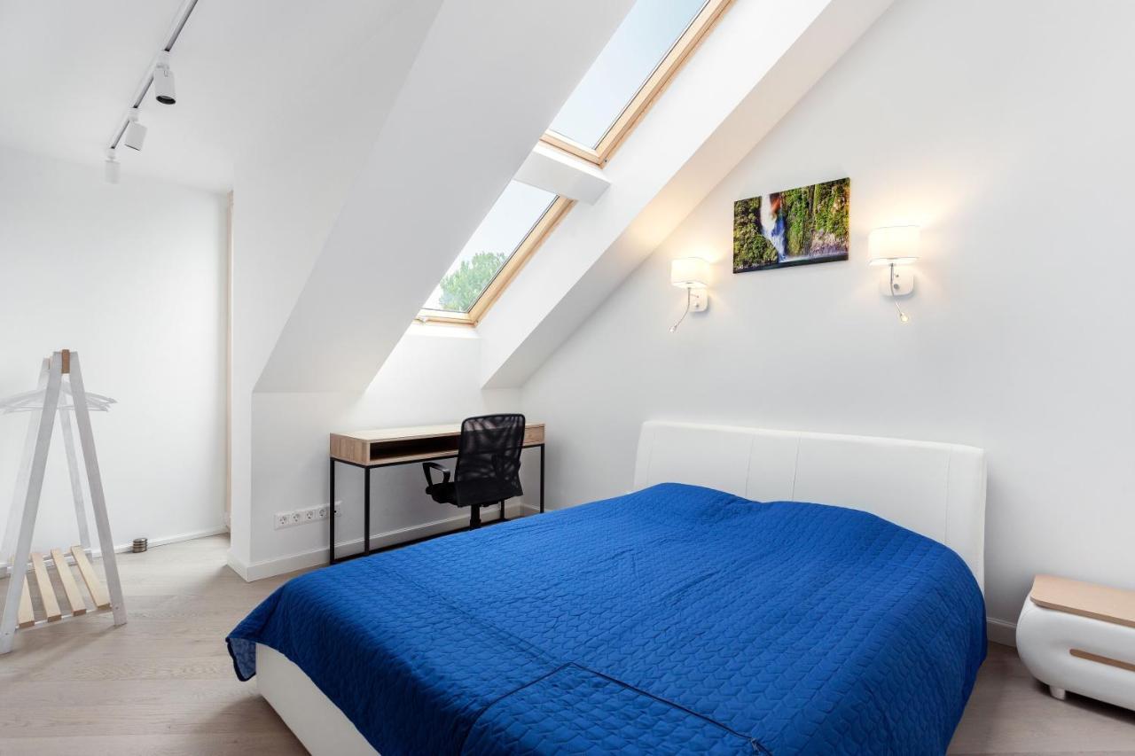 Luxurious Kaunas Basilica Apartment In Old Town By Urban Rent Bagian luar foto